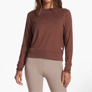 Vuori Daydream Crewneck Long Sleeve Tee in Mulberry Heather Small